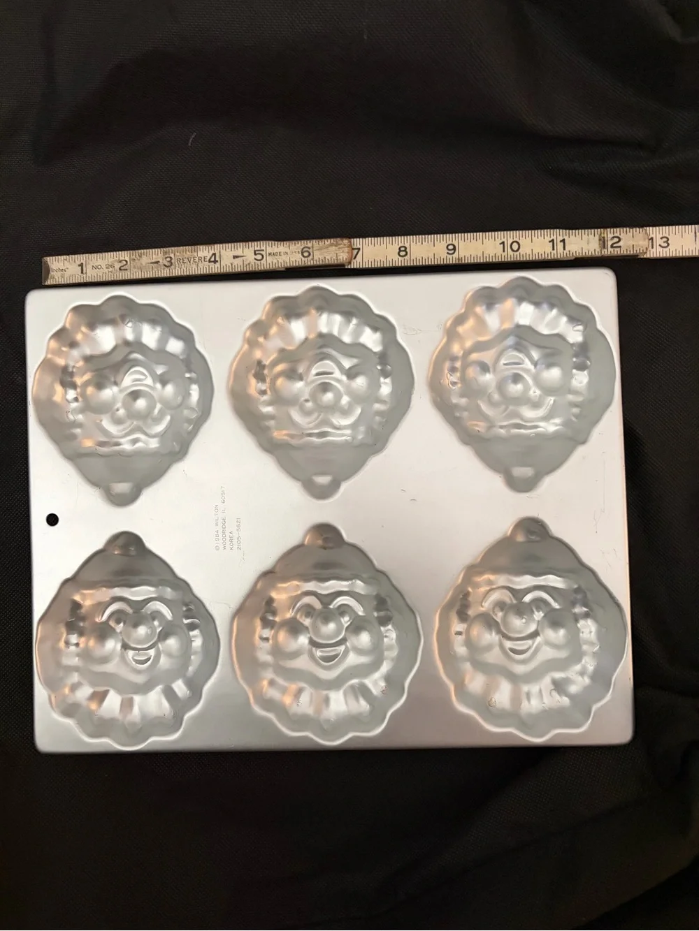 Wilton metal baking